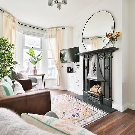 Fresh Cardiff Bay 2 Bedroom House- 3 Tv'S Екстер'єр фото